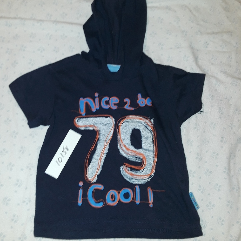 Infants hooded t-shirts